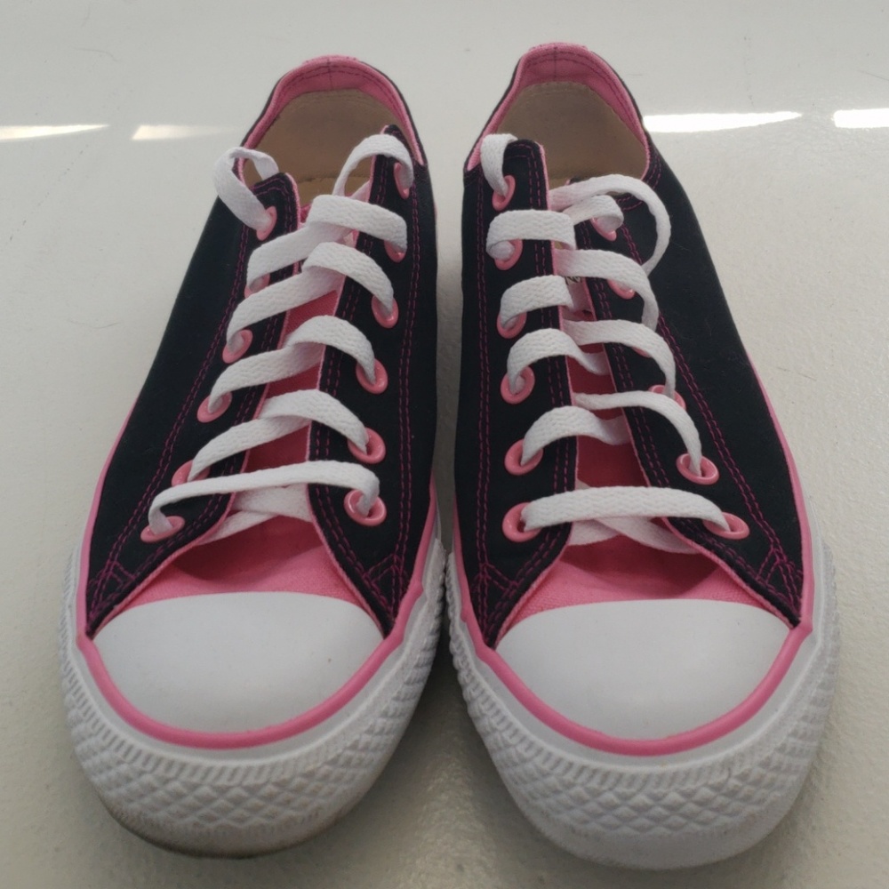 Limited edition Converse